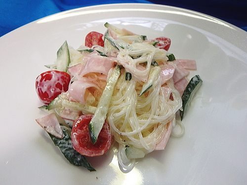 春雨とプチトマトのサラダ