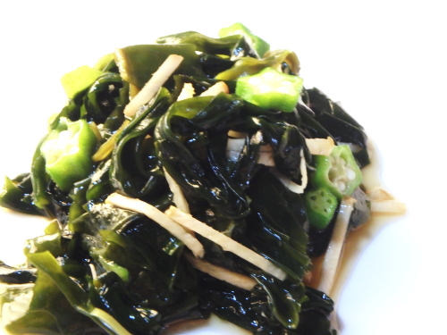 57.オクラとわかめの酢の物