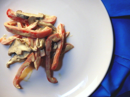 84.パプリカとしいたけのわさびマヨ和え