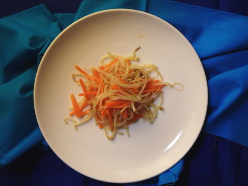 109.レンジで簡単もやしとにんじんのナムル