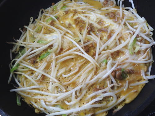 112.もやしと納豆のとろとろ卵とじ