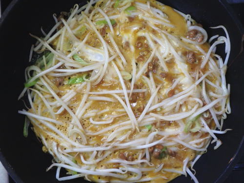 112.もやしと納豆のとろとろ卵とじ