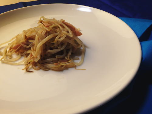 129.10分で簡単　ハムともやしのからし醤油和え