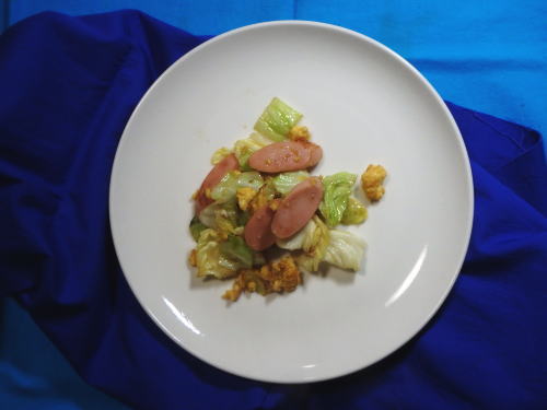 221.キャベツと魚肉ソーセージの中華炒め