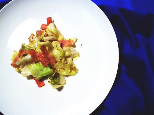 323.シャキシャキキャベツとベーコンの粒マスタード炒め