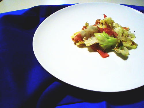 323.シャキシャキキャベツとベーコンの粒マスタード炒め