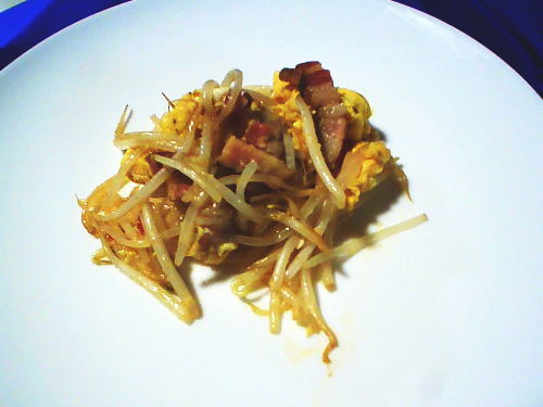 330.もやしとベーコンのピリ辛中華風炒め