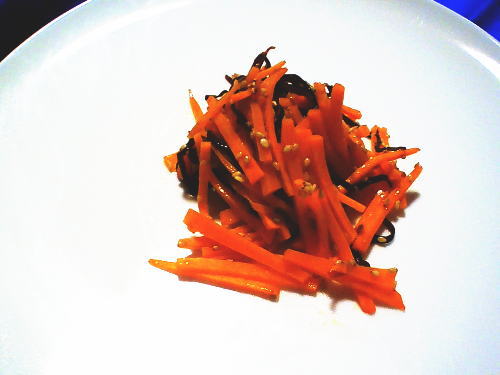 336.にんじんのごま塩昆布和え
