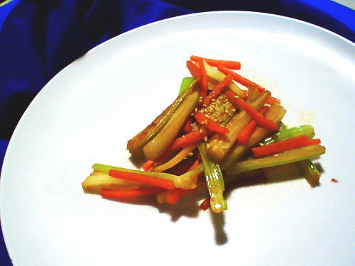 370.しゃきしゃきセロリのきんぴら