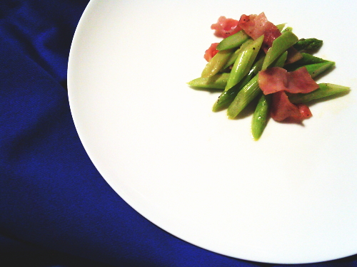 434.３ステップでできるアスパラガスとベーコンのバター蒸し