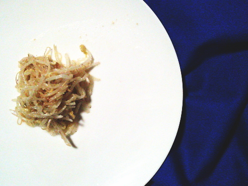 447.ゴマ風味がたまらないレンジで簡単もやしナムル