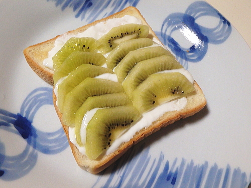 �L�E�C���[�O���g�E�g�[�X�g