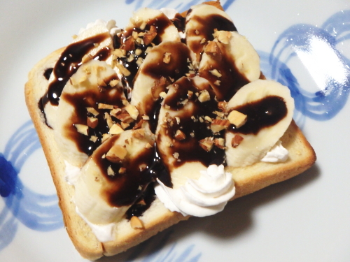 �`���R�o�i�i�E�z�C�b�v�g�[�X�g