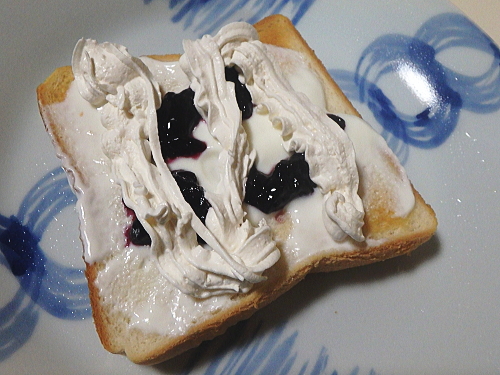 �u���[�x���[�E���[�O���g�g�[�X�g�B�z�C�b�v