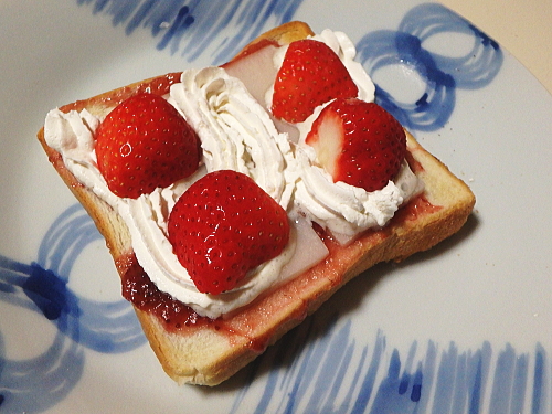 ���݃g�[�X�g�B�z�C�b�v������