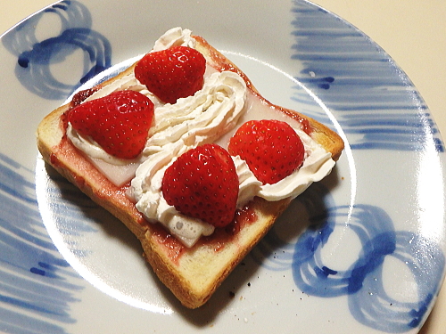 ���݃g�[�X�g�B�z�C�b�v������