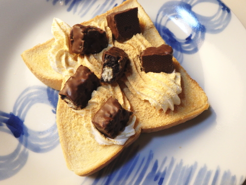 �u���b�N�T���_�[�g�[�X�g�B���Ȃ�