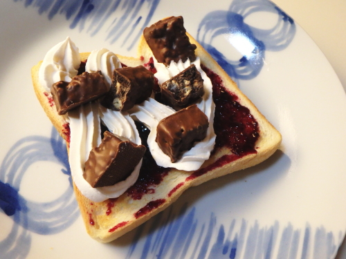 �u���b�N�T���_�[�g�[�X�g�B�u���[�x���[