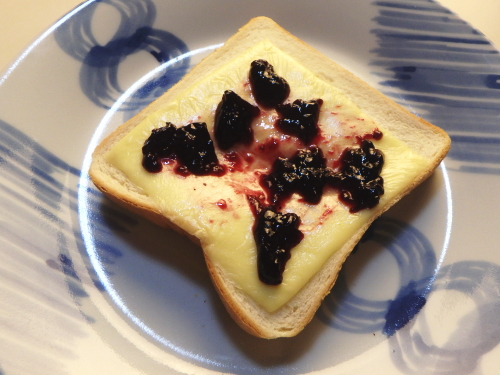 �u���[�x���[�E�`�[�Y�g�[�X�g