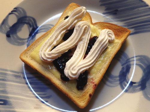 �u���[�x���[�E�`�[�Y�g�[�X�g�B�z�C�b�v