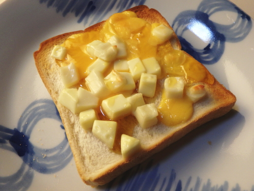 271.�R��̃`�[�Y�g�[�X�g�B�͂��݂�