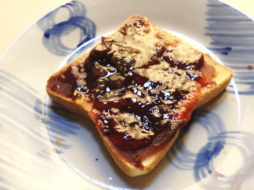 325.�n�[�t���n�[�t�W�����g�[�X�g�B���q