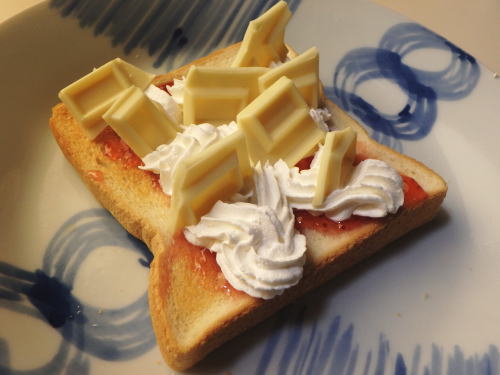 381.�C�`�S�ƃz���C�g�`���R�g�[�X�g