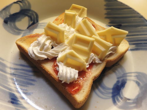 381.�C�`�S�ƃz���C�g�`���R�g�[�X�g