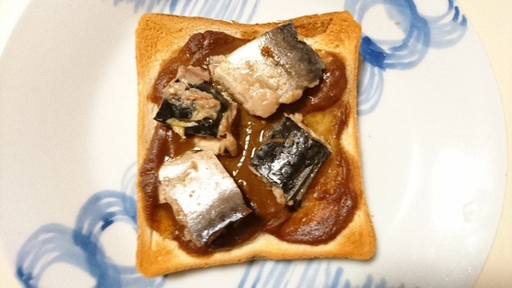 �J���[���΃g�[�X�g