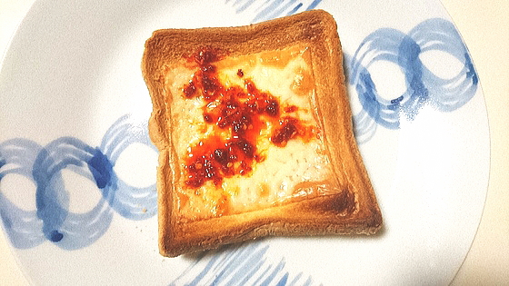 �H�ׂ郉�[���ƃ`�[�Y�g�[�X�g