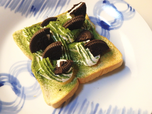 194.愛すトースト。オレオ似抹茶