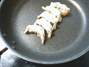 73.餃子とワカメのマヨソース丼(No.1668)