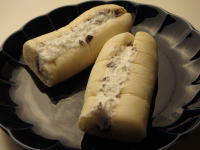 41.ローソン 白いふわふわパン ホイップ&チョコクリーム