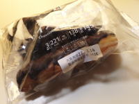 81.セブン チョコがけツイストドーナツ