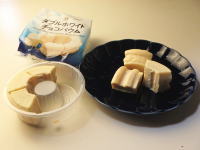 83.セブン ダブルホワイトチョコバウム