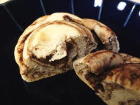 84.セブン もっちチョコロール