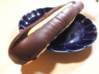 125.セブン チョコ&バナナクリームロール