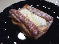 168.ホワイトチョコレートクリームデニッシュ