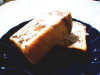 216.セブン しっとり生地のチョコ食パン