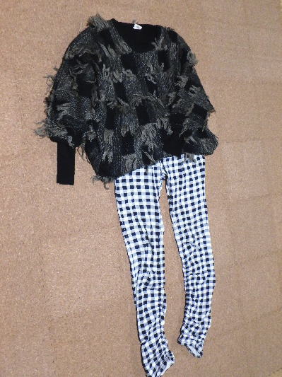 24)500円ドルマンのフリンジセーター2