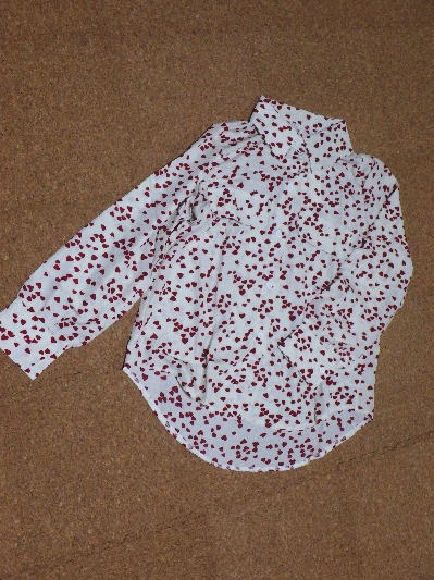 ２６）600円ハートのドットブラウス２