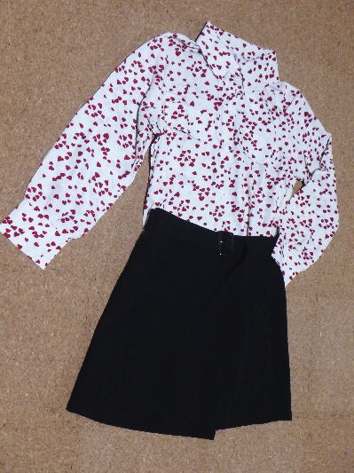 ２６）600円ハートのドットブラウス２