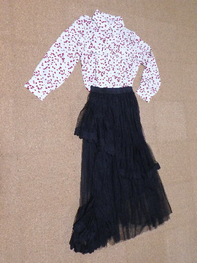 ２６）600円ハートのドットブラウス２