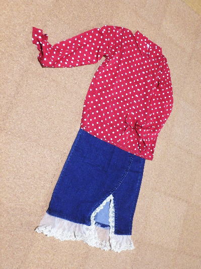 27)600円ドッドブラウス赤