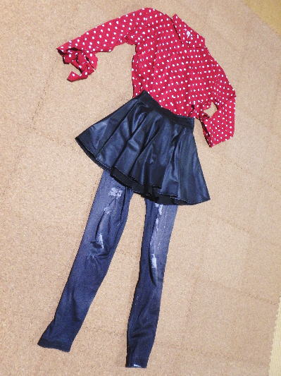 ２８）600円ドッドブラウス赤２