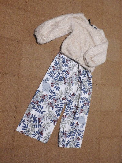 399円花柄パンツ