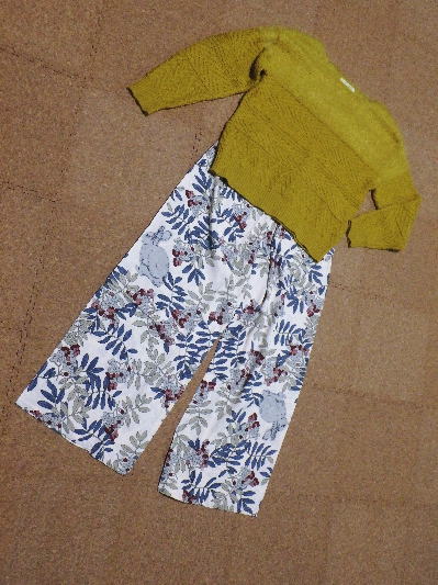 399円花柄パンツ2