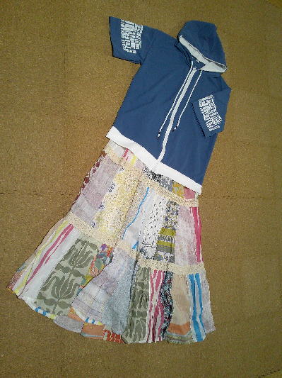 ４２）482円半ソデパーカー青