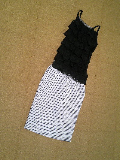 ４３）500円白チェックのタイトスカート夏