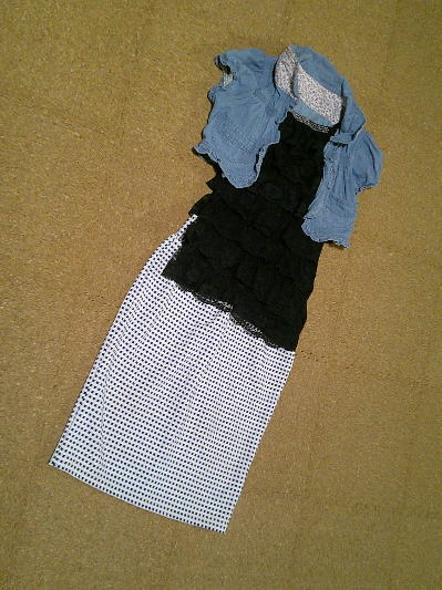 ４３）500円白チェックのタイトスカート夏